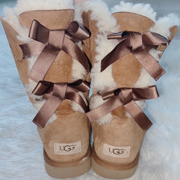Ugg boots - Picture 3 of 11